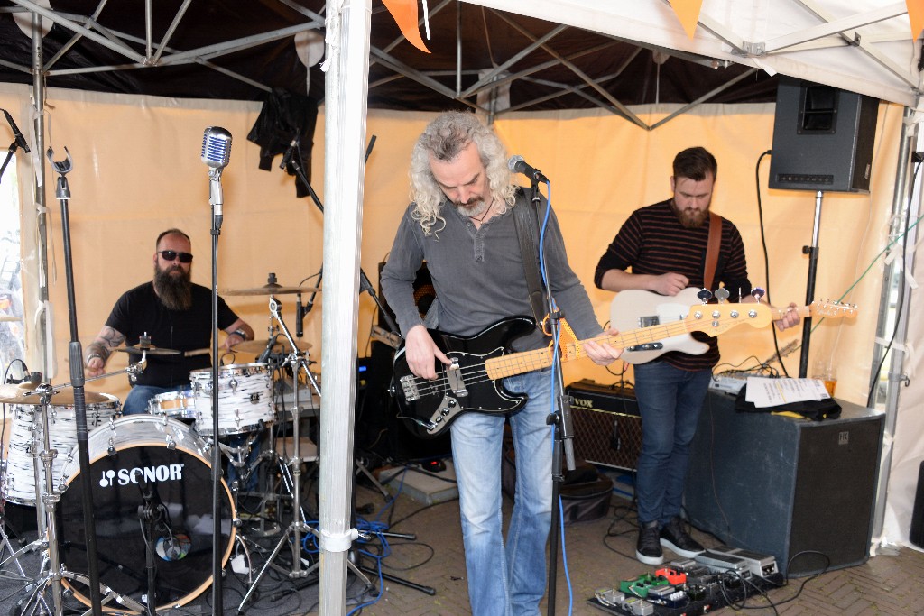 ../Images/Roved bij cafe De Punt Koningsdag 2017 048.jpg